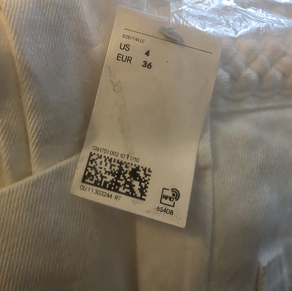 H&M SEALED! NWT! Wide High Jeans #1261751 in White. Sz 4. R2S!! - Picture 10 of 11
